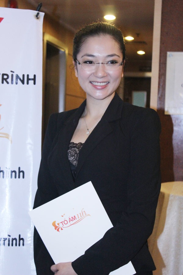 8 năm sau khi bước lên ngôi vị cao nhất cuộc thi Hoa hậu Việt Nam, Nguyễn Thị Huyền đã thay đổi khá nhiều. Xem thêm: Ngắm Sao nam "mặt hoa da phấn"