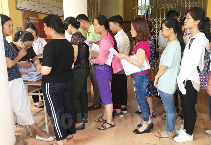 Các thí sinh không đủ điểm vào trường Trung học phổ thông Chuyên Nguyễn Trãi đã rút hồ sơ (Ảnh: Báo Hải Dương)