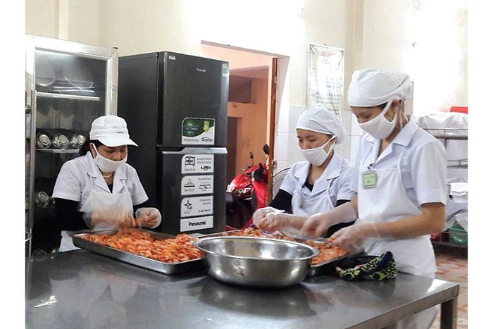 Bếp ăn một số trường mầm non tại Hải Phòng chưa bảo đảm an toàn vệ sinh thực phẩm (Ảnh: Lã Tiến)