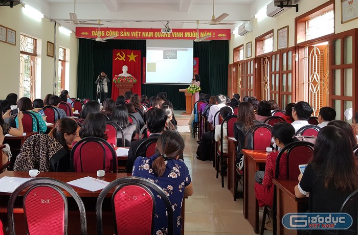 Hội thảo chuyên đề cấp thành phố của Trường Trung học cơ sở Đằng Hải (Ảnh: Lã Tiến)
