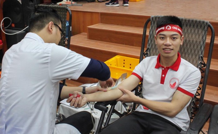 Chàng sinh viên trẻ Vũ Quang Sơn luôn hết mình cho phong trào hiến máu nhân đạo cứu người (Ảnh: Mỹ Huyền)