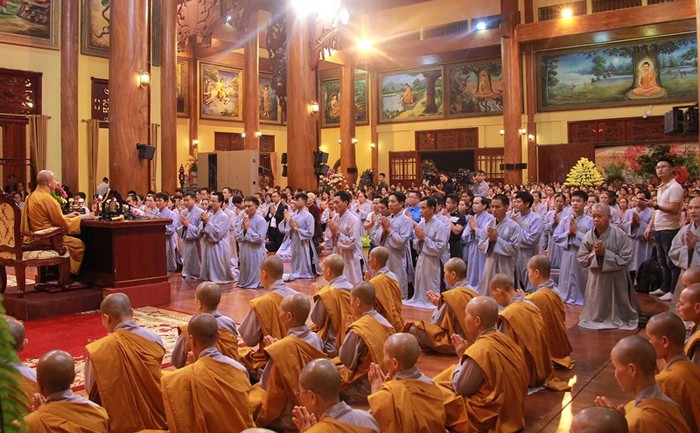 Trụ trì chùa Ba Vàng cho rằng, cúng oan gia trái chủ là theo giáo lý nhà Phật (Ảnh: CTV)