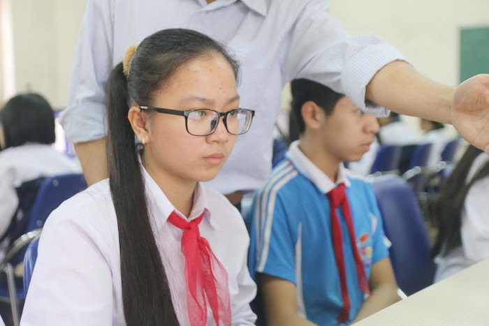 Nữ sinh lớp 9 Lưu Thu Huyền có niềm yêu thích đặc biệt với môn Tin học (Ảnh: Thu Trang)