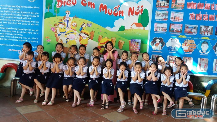 Cô giáo Nguyễn Thị Phượng từng có ý định bỏ nghề dạy học vì lương thấp (Ảnh: LT)