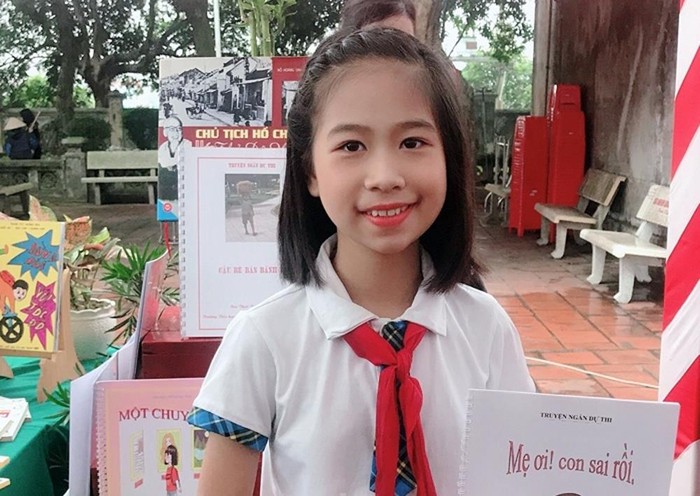 Em Nguyễn Mai Linh, Liên đội trưởng Trường tiểu học Đinh Văn Tả xứng đáng là cháu ngoan Bác Hồ (Ảnh: Minh Nguyên)