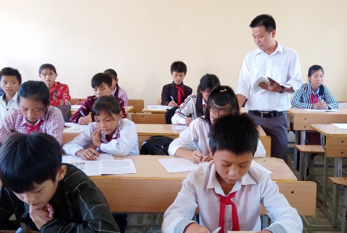 Với lòng yêu nghề, nhiệt huyết của tuổi trẻ, thầy giáo Hào đã tình nguyện viết đơn lên vùng cao dạy học (Ảnh: CTV)
