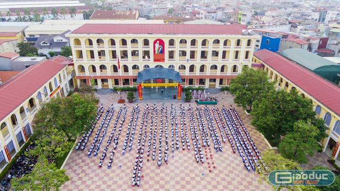 Trường Trung học cơ sở Lạc Viên, ngôi trường hạnh phúc, thân thiện đang từng bước trở thành địa chỉ tin cậy của người dân (Ảnh: Lã Tiến)