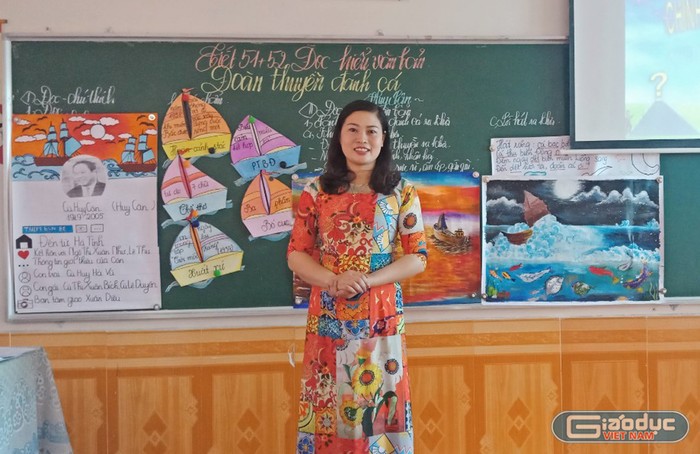 Cô giáo Ánh Tuyết luôn đổi mới phương pháp giảng dạy môn Ngữ Văn (Ảnh: LT)