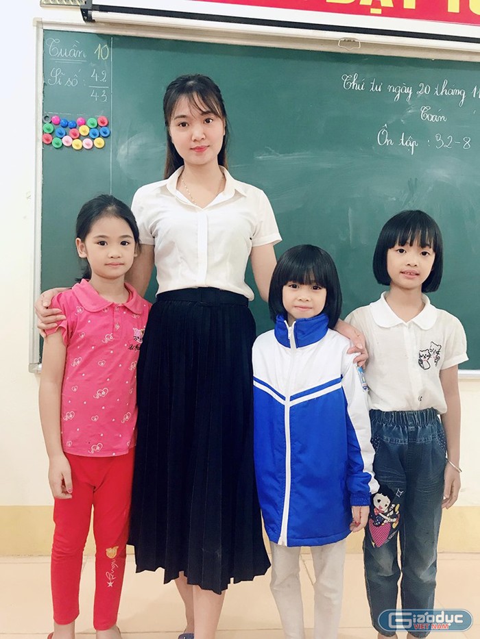 Cô giáo Ánh Tuyết luôn dành cho học sinh của mình những tình cảm đặc biệt (Ảnh: Nhân vật cung cấp)