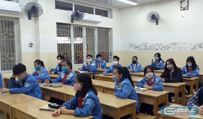 Học sinh Trường Trung học cơ sở Hồng Bàng (Hải Phòng) tích cực ôn tập để chuẩn bị cho kỳ thi vào lớp 10 (Ảnh: Lã Tiến)