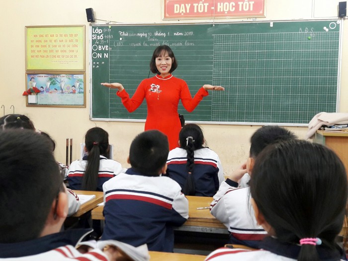 Học sinh rất chăm chú, say mê học tập trong mỗi tiết học của cô giáo Nguyễn Thị Hương (Ảnh: Nhân vật cung cấp)