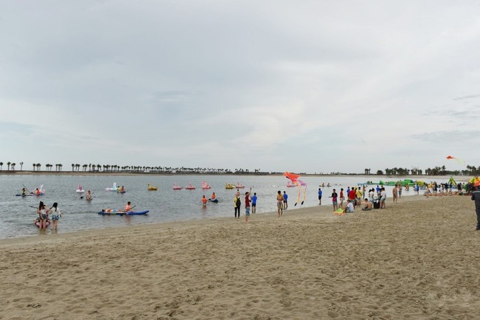 Bãi biển nhân tạo nằm trong quần thể Khu du lịch quốc tế Đồi Rồng chính thức khai trương (Ảnh: CTV)