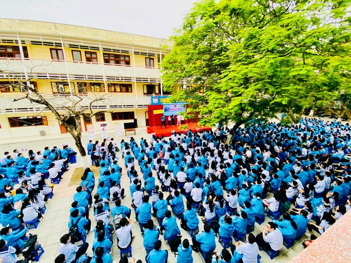 Trường Trung học phổ thông Hàng Hải đang trở thành điểm sáng về chất lượng đội ngũ giáo viên (Ảnh: PAP)