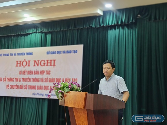 Ông Nguyễn Sơn Hải - Cục trưởng Cục Công nghệ thông tin (Bộ Giáo dục và Đào tạo) đánh giá cao việc ký kết hợp tác chuyển đổi số giữa 2 sở (Ảnh: Lã Tiến)