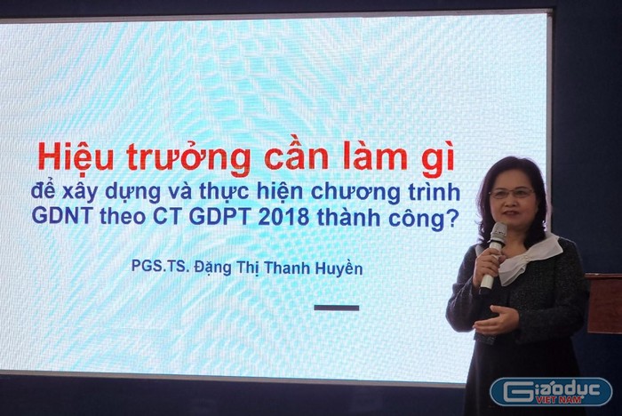 Phó Giáo sư. Tiến sĩ Đặng Thị Thanh Huyền phát biểu tại tọa đàm (Ảnh: Phương Linh)