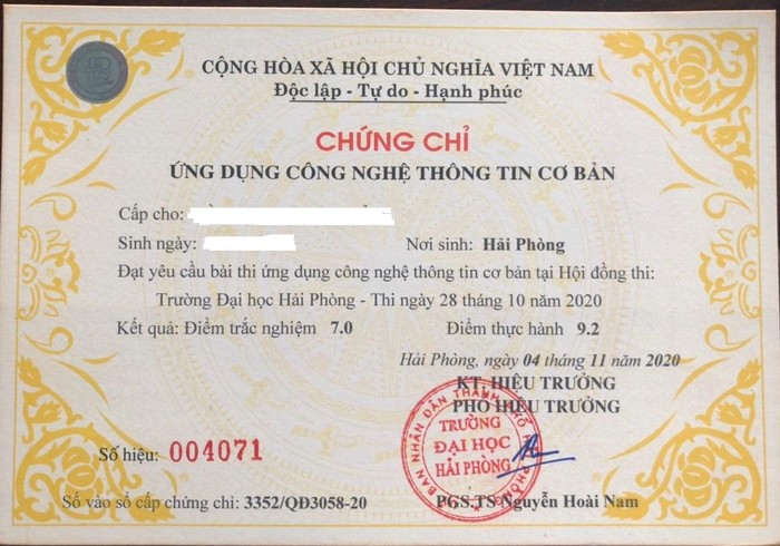 Chứng chỉ ứng dụng công nghệ thông tin do ông Nguyễn Hoài Nam, Phó Hiệu trưởng Trường Đại học Hải Phòng ký ngày 04/11/2020. (Ảnh: CTV)
