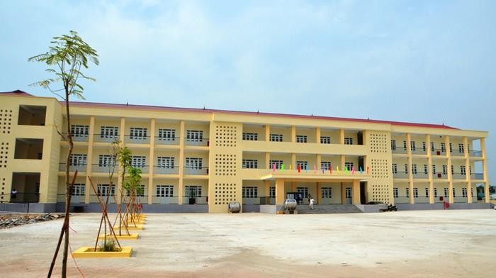 Gần 200 tỷ đồng được đầu tư xây dựng cơ sở vật chất, bổ sung trang thiết bị dạy học cho các trường trên địa bàn thành phố Móng Cái (Ảnh: CTV)
