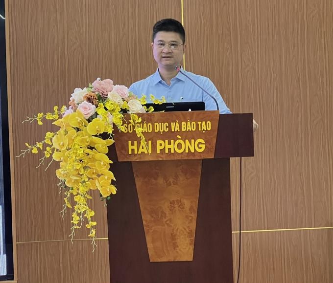 Ông Tô Hồng Nam - Phó Cục trưởng Cục Công nghệ thông tin (Bộ Giáo dục và Đào tạo) phát biểu tại hội thảo (Ảnh: CTV)