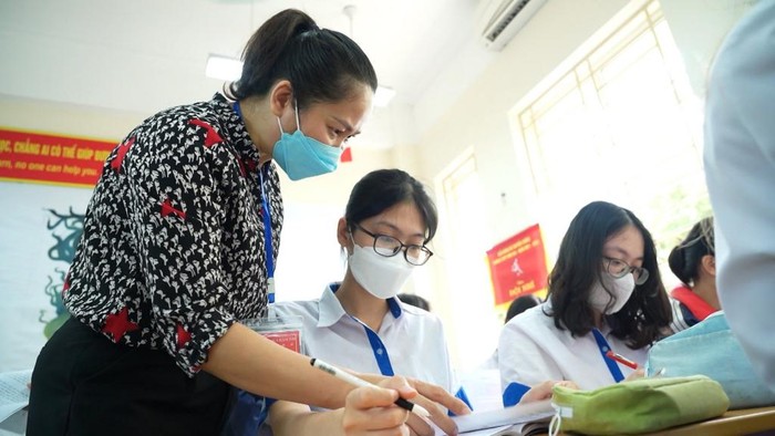 Học sinh trường Trung học phổ thông Hòn Gai (Hạ Long, Quảng Ninh) đang tích cực ôn thi tốt nghiệp (Ảnh: CTV)