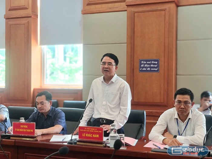 Ông Lê Khắc Nam - Phó Chủ tịch Uỷ ban nhân dân thành phố Hải Phòng phát biểu tại cuộc làm việc (Ảnh: Lã Tiến)