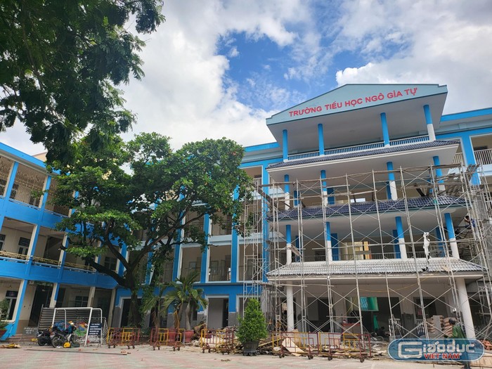 Trường Tiểu học Ngô Gia Tự được đầu tư xây mới dãy nhà 4 tầng với 16 lớp học (Ảnh: Lã Tiến)