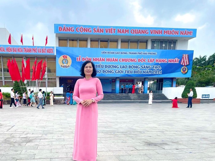 Cô giáo Đào Thị Thùy Dương - Phó hiệu trưởng Trường Trung học cơ sở Lạc Viên (Ảnh: NVCC)