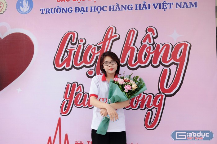 Sinh viên Trường Đại học Hàng hải Việt Nam tích cực tham gia hoạt động hiến máu (Ảnh: TK)
