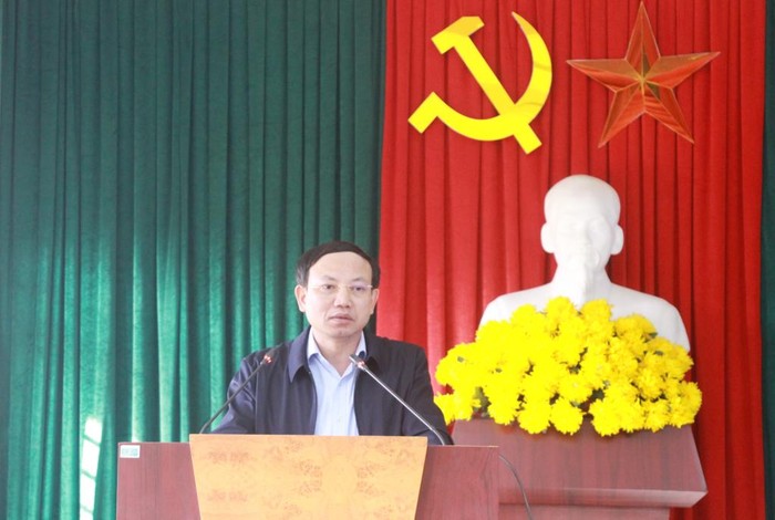 Ông Nguyễn Xuân Ký - Bí thư Tỉnh ủy Quảng Ninh nhấn mạnh: Trong mỗi trường học, chi bộ chính là hạt nhân lãnh đạo toàn diện các hoạt động của nhà trường (Ảnh: TC)