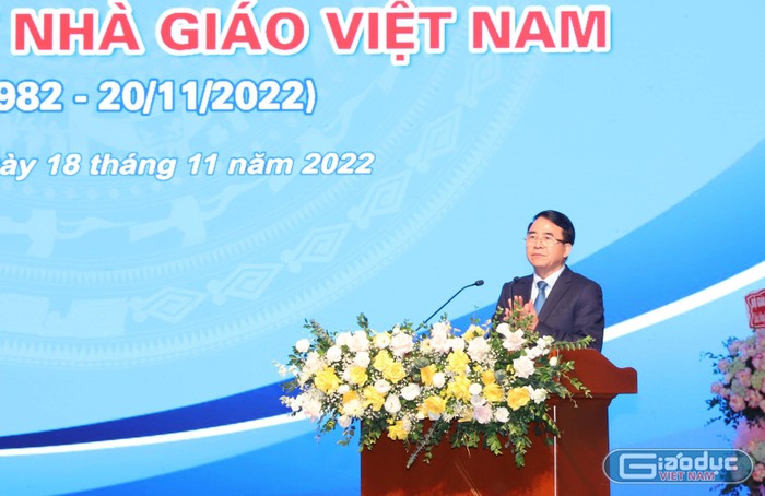 Ông Lê Khắc Nam - Phó Chủ tịch Uỷ ban nhân dân thành phố Hải Phòng phát biểu tại buổi lễ (Ảnh: Lã Tiến)