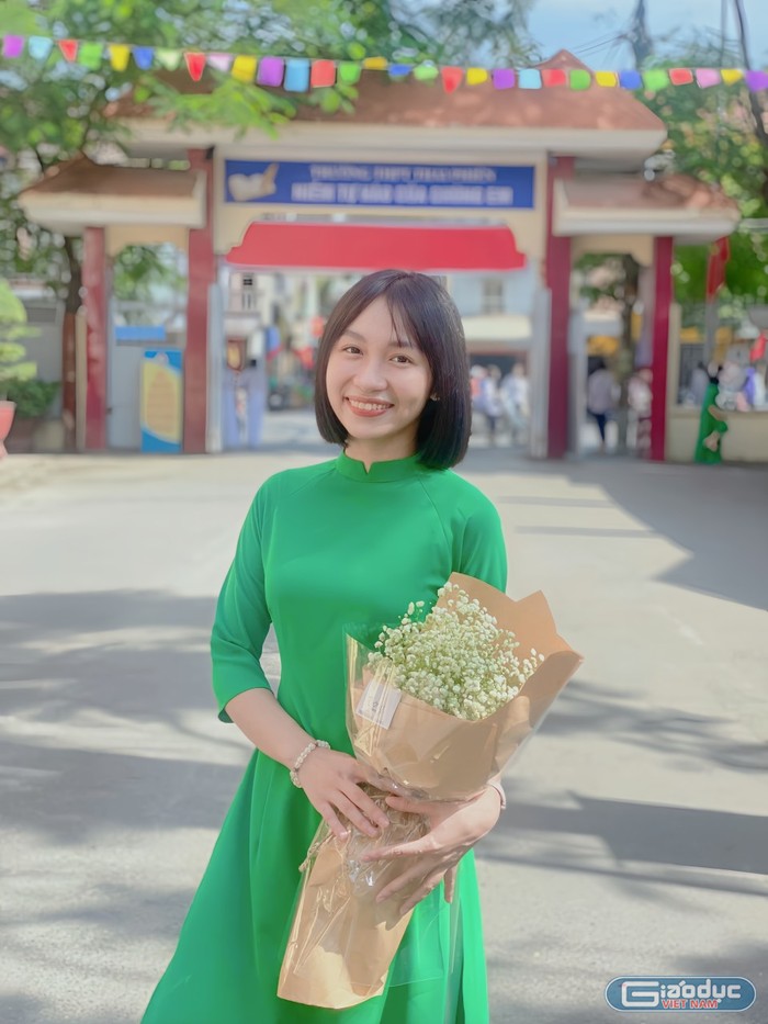 Cô giáo trẻ Nguyễn Thị Huyền Thanh đã xuất sắc đạt số điểm tuyệt đối trong kỳ tuyển dụng viên chức của Sở Giáo dục và Đào tạo Hải Phòng (Ảnh: NVCC)