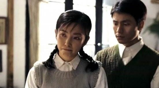 Lý Băng Băng và nam diễn viên Trần Khôn trong Vân Thủy Dao. Phim gặt hái vô số giải thưởng tại nhiều Liên hoan phim uy tín, bao gồm LHP Hoa Biểu 2007 và LHP Kim Kê - Bách Hoa 2008.