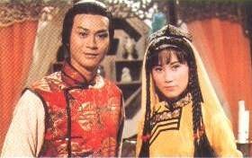 Trần Gia Lạc và Hoắc Thanh Đồng do Trịnh Thiếu Thu và Vượng Minh Thuyên thể hiện trong phim Thư Kiếm Ân Cừu Lạc, phiên bản 1979 do TVB sản xuất.