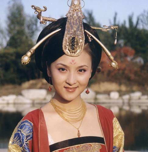 Thái Bình công chúa trong "Địch Nhân Kiệt phong tỏa biên quan" do Lạc Gia Đồng thủ vai.