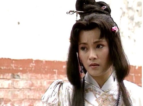 Diễn viên Khâu Vũ Đình với tạo hình Điêu Thuyền trong phim Tam Quốc Anh Hùng Truyện.