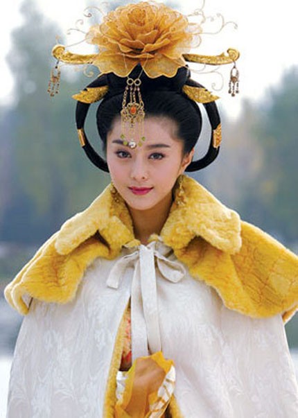 Vì vậy cũng khá bất ngờ khi Phạm Băng Băng có thể vượt qua cả trăm người đẹp để vào vai nữ chính Dương Quý Phi trong Đại Đường Phù Dung Viên.