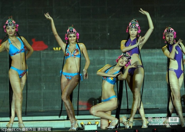Cuộc thi Hoa hậu bikini quốc tế được khai mạc hôm 25/4 tại thành phố Bắc Kinh.