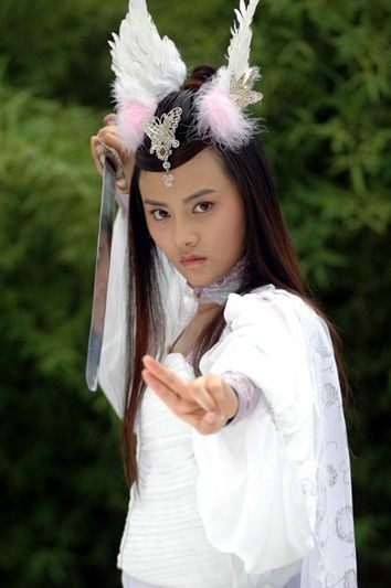 Châu Tử Ân vai Luyện Tích Tuyết trong phim "Ma kiếm sinh tử kỳ".
