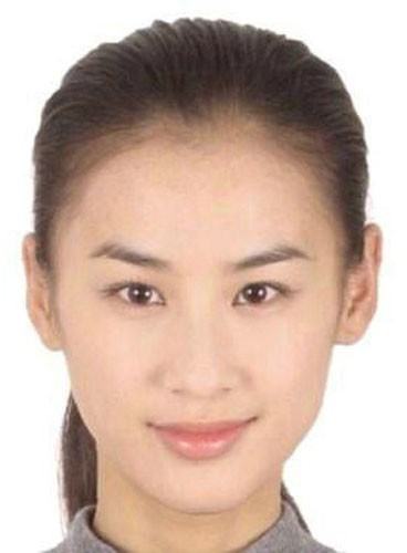 Nữ diễn viên trẻ của Đại lục Huỳnh Thánh Y, cô sinh ngày 11/2/1981 tại Thượng Hải.