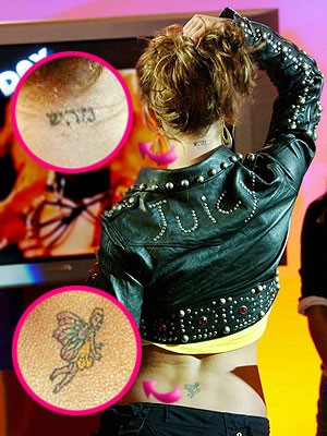 Công chúa nhạc Pop một thời Briney Spears với hình xăm sau gáy bằng tiếng Do Thái là chữ “Kabbalah”, tên thứ 72 của đức Chúa. Ở lưng dưới của Briney là hình một thiên thần và một cánh bướm ở chân trái, dòng chữ tiếng Nhật có nghĩa “lại đây”.