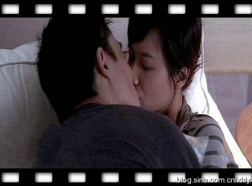 Lương Triều Vỹ và cảnh hôn với Từ Tịnh Lôi trong phim “Thương Thành” (2006). Trong phim, cặp đôi có đến hơn 5 lần thực hiện cảnh “khóa môi” khá đạt.