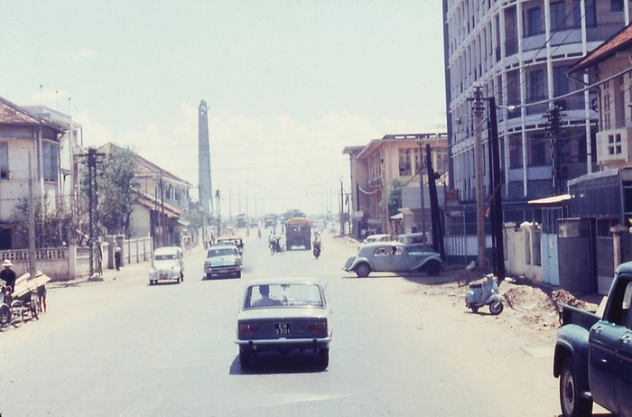 Đường phố Sài Gòn 1967-1968-- Phan Thanh Giản.Ảnh. Dave DeMIlner.