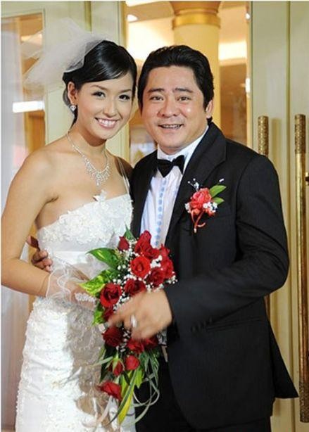 Hoa hậu Việt Nam 2006 Mai Phương Thúy trong một cảnh quay kết hôn với nam diễn viên Huỳnh Anh Tuấn trong PHIM "Âm Tính".