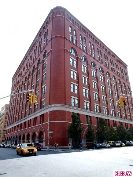Tom và Katie sở hữu một căn hộ cao cấp trong tòa nhà West Village ở bang Manhattan.