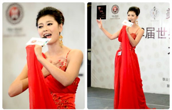 Vu Văn Hà thể hiện phần thi tài năng của mình là ca hát.