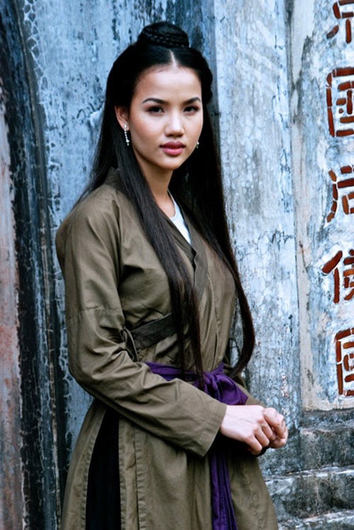 Người mẫu BeBe Phạm vào vai nữ chính của phim “Huyền sử thiên đô”.