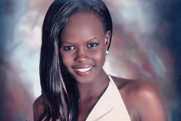 Hoa hậu Nam Sudan – Atong, 23 tuổi, cao 1.80m, là sinh viên năm cuối chuyên ngành biên phiên dịch.