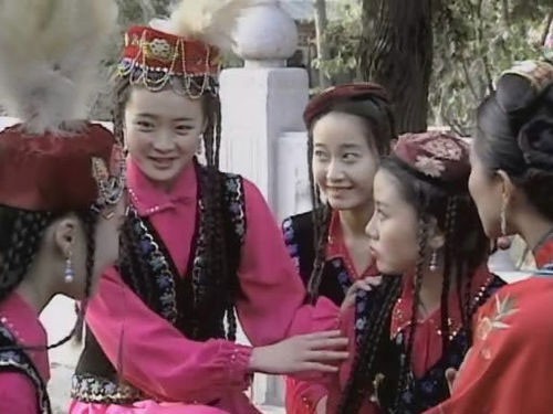 Vương Diễm vai một vũ nữ phim “Mai Hoa Lạc”.