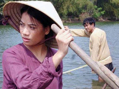 Trương Ngọc Ánh và nam diễn viên Quốc Khánh trong bộ phim "Áo lụa Hà Đông".