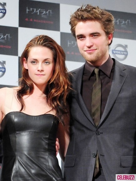 3. Cặp đôi tại buổi họp báo “Twilight”.