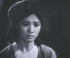 Nghệ sĩ Lê Vân vai chị Dậu trong phim “Làng Vũ Đại ngày ấy” của đạo diễn Phạm Văn Khoa.